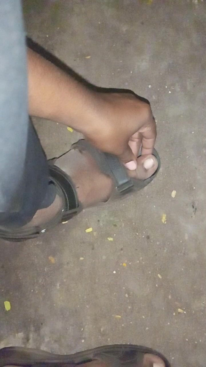 Sweet Indian cock: Draußen mein auto in Penismassage mit dildo kondom