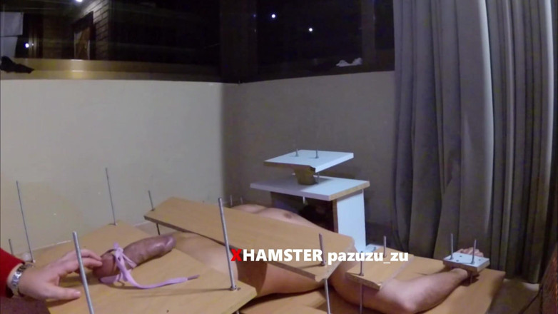 Pazuzu_zu: Amateur cfnm femdom cbt aftrekken met vastgebonden pik. Geruïneerd orgasme