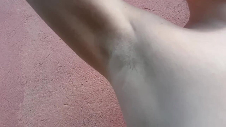 Cuca stream: Big natural boobs play