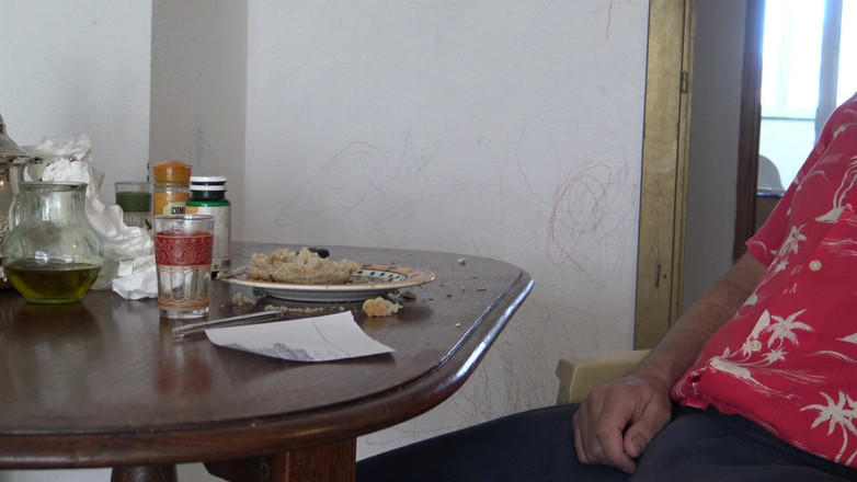 Souzan Halabi: Kurdyjska macocha zdradza pasierba w Stambule - tureckie porno Turbanli seks...