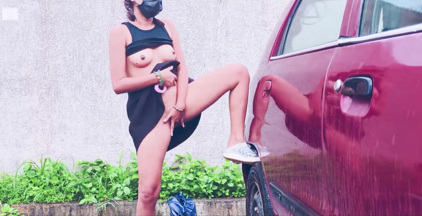 Ziya: Stranger Car Tyre Squirt, Road Side Pussy Finger and Squirt...