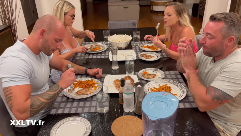 XXLTVFR: Foursome with 2 Busty Blondes
