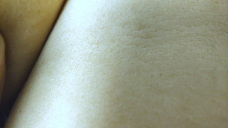 Robin Shami: POV, une demi-sœur taille une pipe à son demi-frère pendant ses études