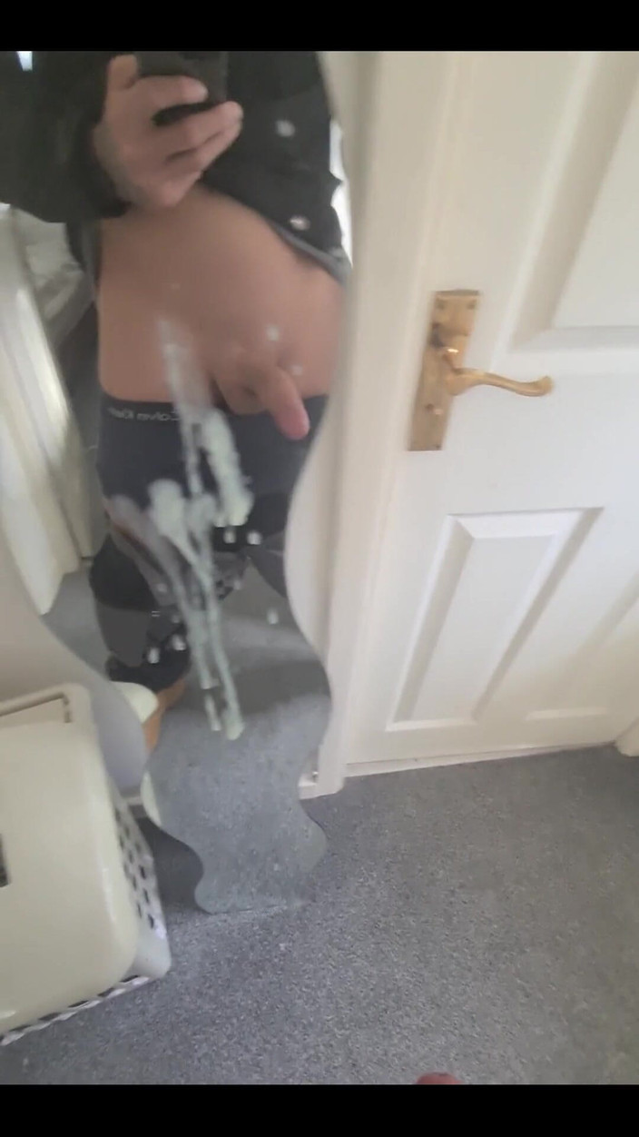 Englishtom20vip: 거울에 정액