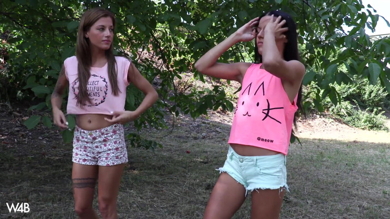 Watch4beauty: Casting Dellai Twins