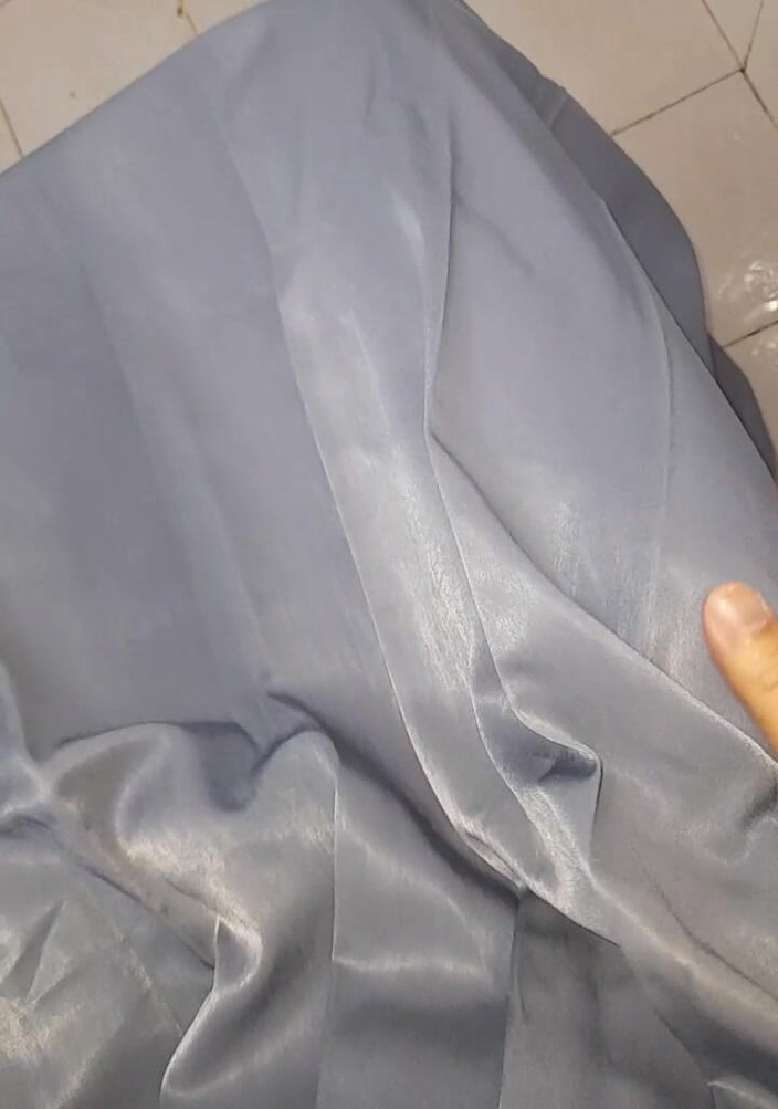 Naomisinka: Masturbieren mit grauem college-rock (auf der zu, auf der zu einem...