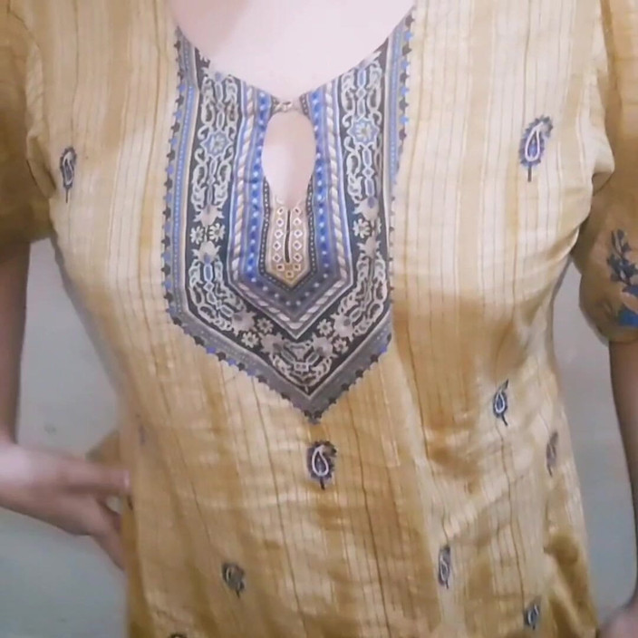 Pakidesi112: 美しい妻の大きなおっぱいが夫とクソ大きな長いコック