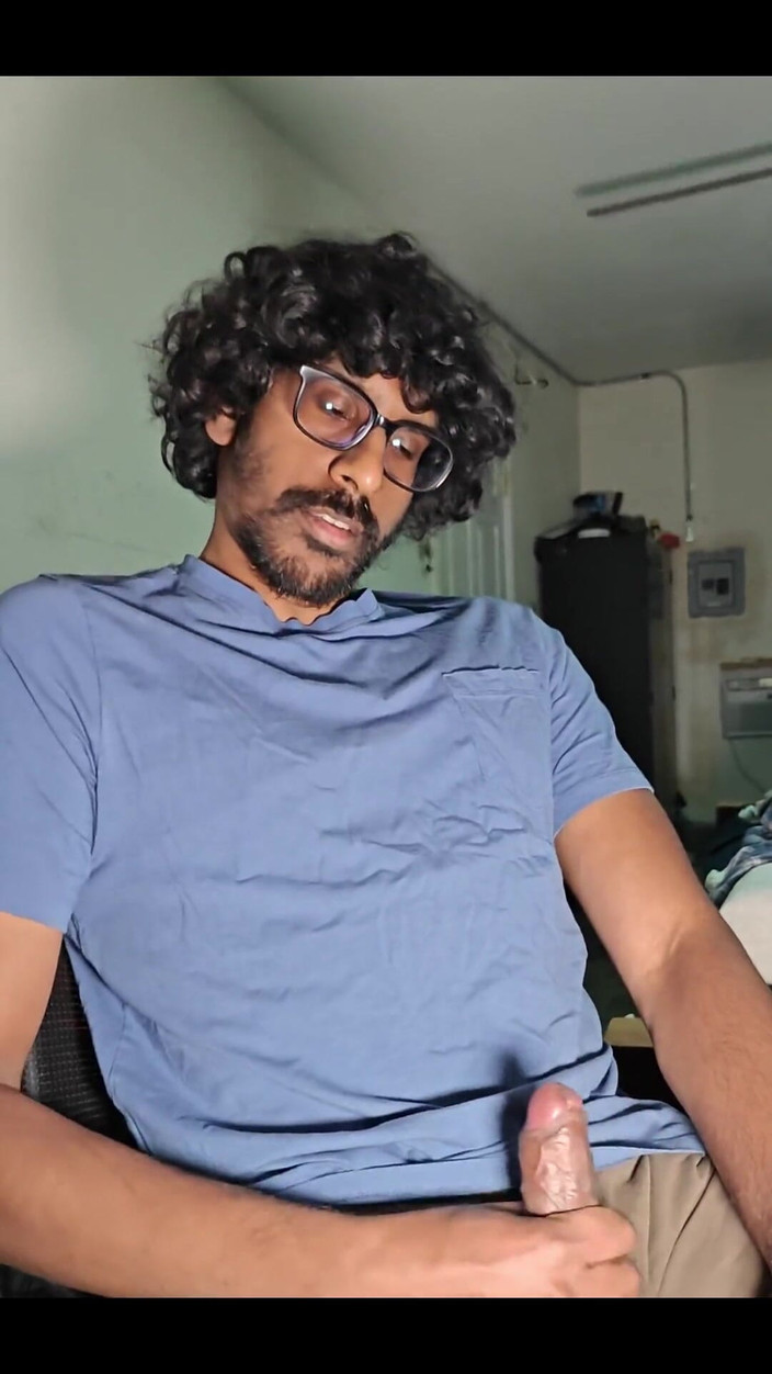 NANDgasm: Kıyafetlerinle biraz dağınık oluyor.