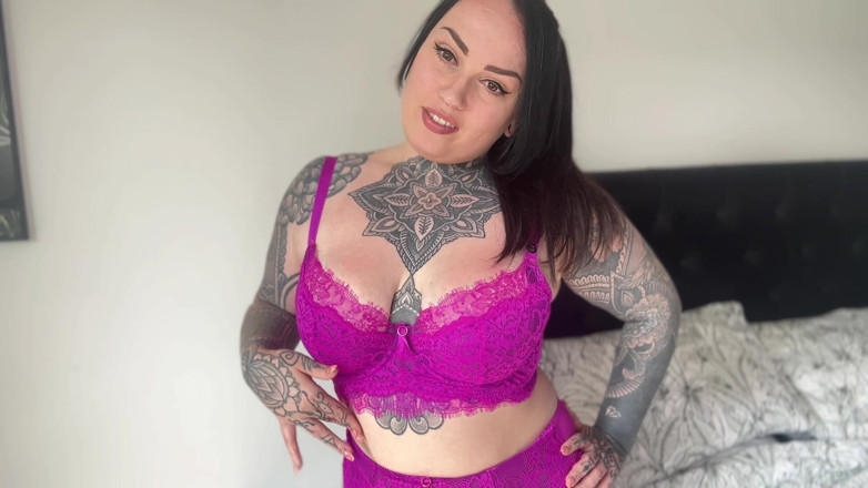 Miss Valentina: Naprawdę ryzykowna gra szeptem