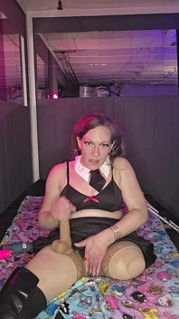 JOI Amputee Girl Masterbating & Cumming