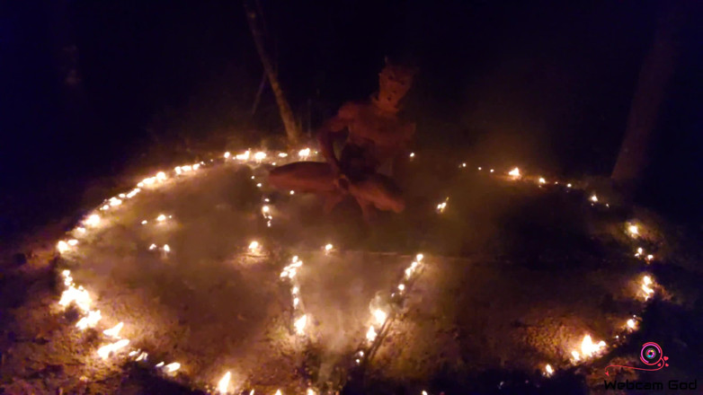 Arthur Eden aka Webcam God: Ring of fire - The ritual (4K)