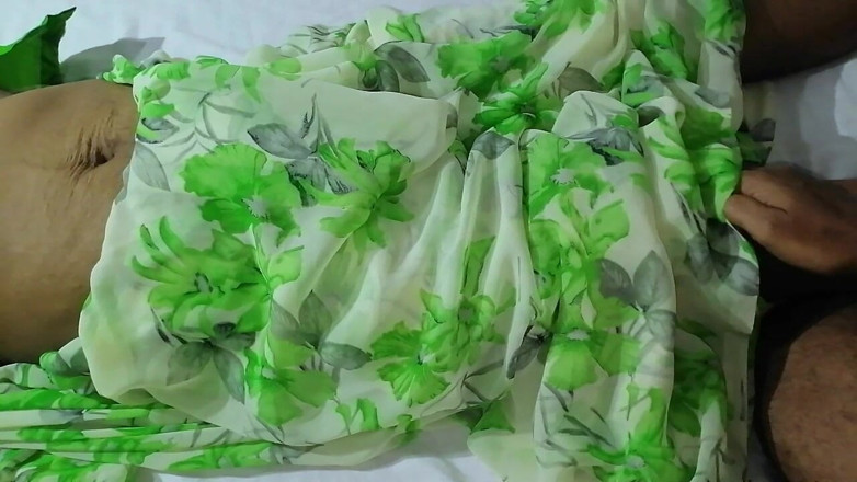 Sweety In Bed: Indian Desi Office Girl Hardcore Video Huge Cock