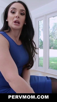 I Fucked My Step Stepmom in the Living Room While Stepdad Is in the Kitchen, She Loved It!