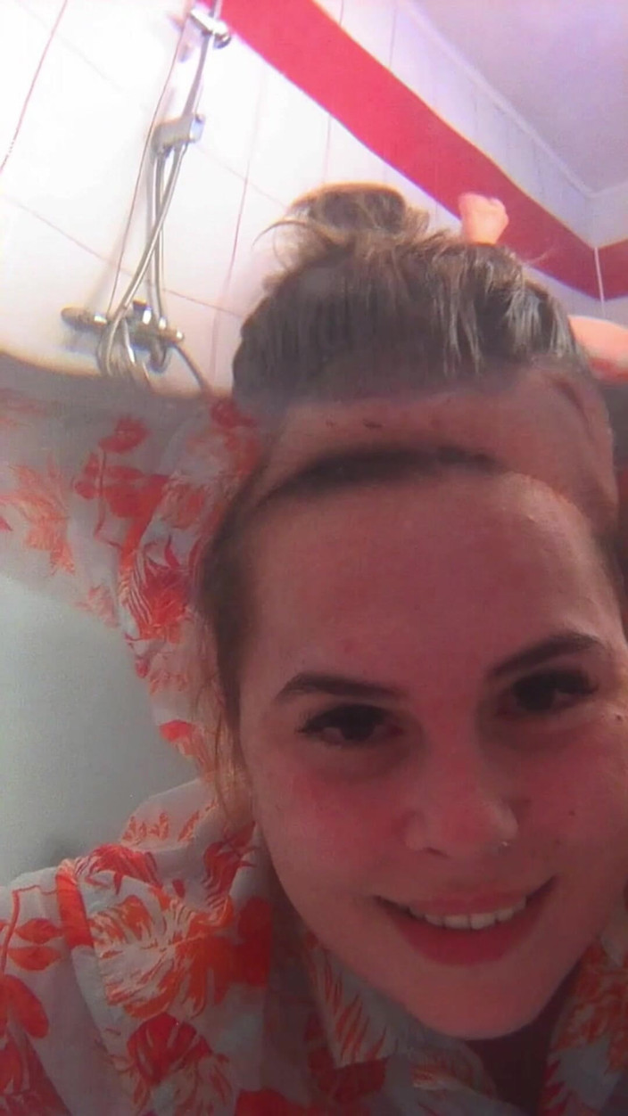Sexy_Emeli: Breath Holding Underwater in Bathtub and Record with Waterproof Camera
