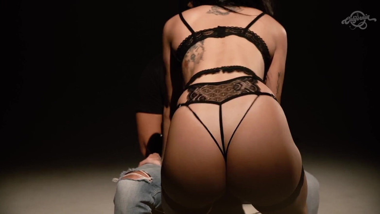 California TV: Strip-tease - Japa Nordestina