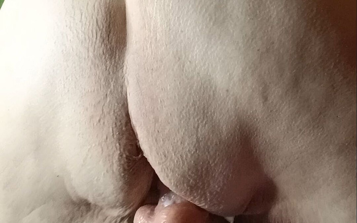 HerculesnVENUS: Z jejího stříkání utíkají záchodové papíry