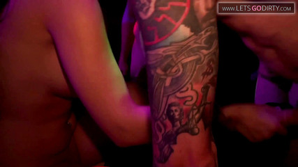 My Porn King: Sexy holka se ohne, když je tvrdě ošukána po sání...