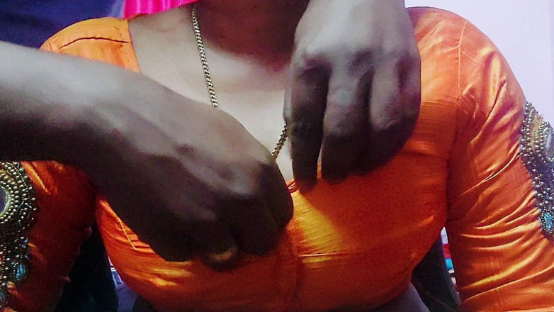 Desi Mohini: ホットな教師が生徒とリアルセックス、父親