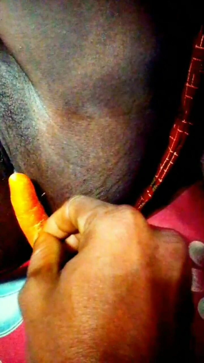 Dadavai: Prsty a mrkev Jsou didiiny oblíbené.