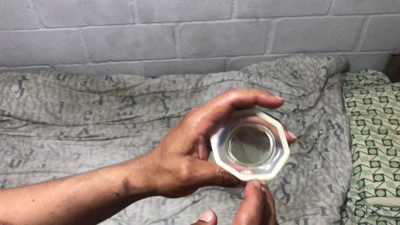 i7Bernard: Kondom wanita.