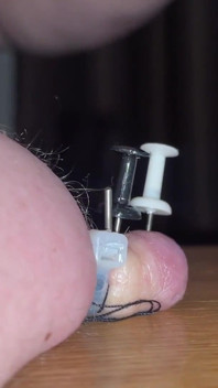 Thumtacks hurt