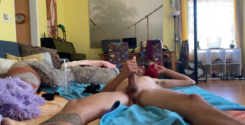 VibeWithMommy: Eu tomo o papel principal em cuidar deste garoto doce....
