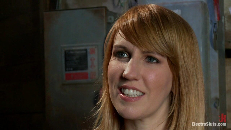 Electrosluts by Kink: Удивительные потрясения из металлической клетки