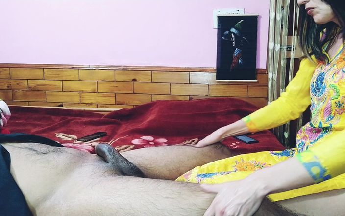 Bolly Karma: Вона насолоджується великим чорним членом перед камерою в прямому ефірі
