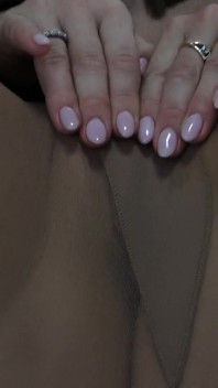 MILF Brown Pantyhose Masturbation in Fur