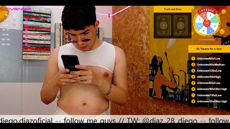 Diego_latinboy: Continuez à regarder