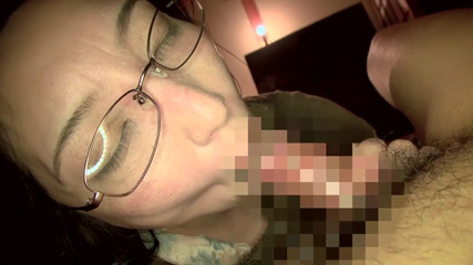 Strix: Donne rimaste: satomi yonekura, Splendente, puro corpo bianco dalla carne...