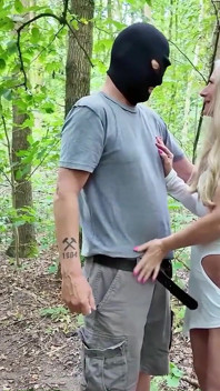 Strange lul neukte me naar de creampie in het gluurende bos!