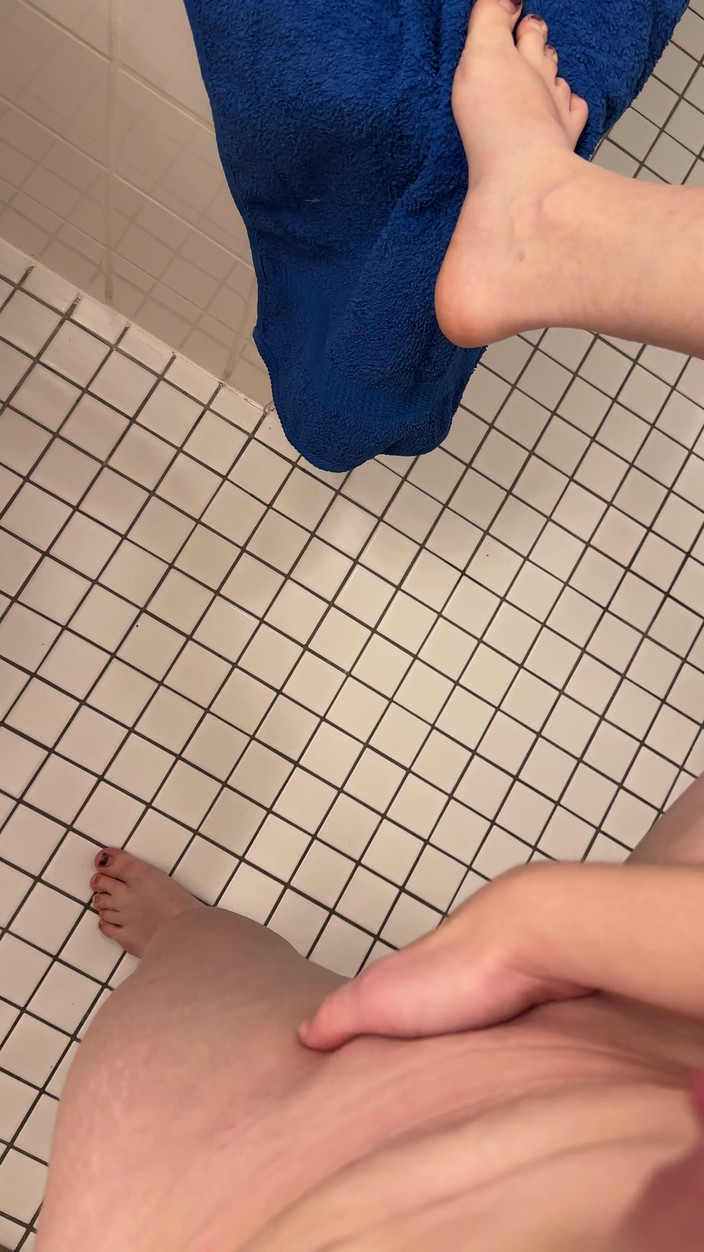 SweetLucy96: Балуют в ванной