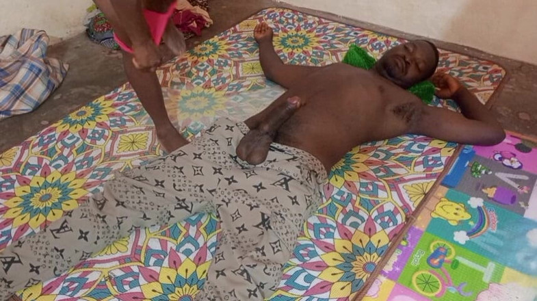 Pornsexlive: Мой арендодатель трахает мою жену