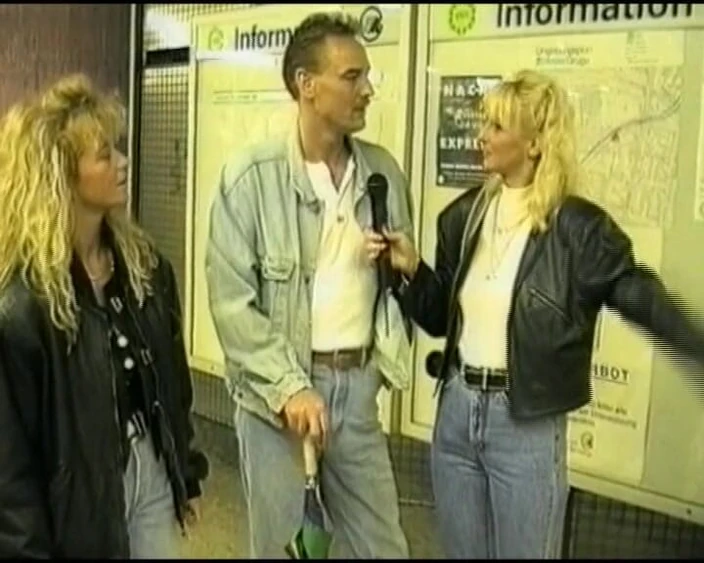 Deutsche Damen: Classic Blonde German Slut Fucked by Horny Couple
