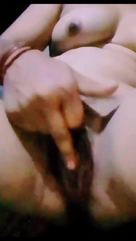My pussy is so desperate to get fucked by a cock that I can't orgasm even with a finger. Please someone fuck me. Fuck me so mu