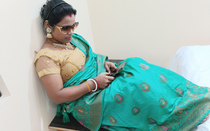 Popmini: 若い義兄が寝室に入り、ミキ・バービーと激しくセックスしながら夫と話している