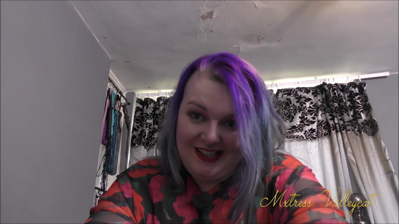 Mxtress Valleycat: Bouncing on my flat mate - and not you