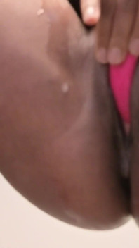 Teaste Pussy Whit Lush