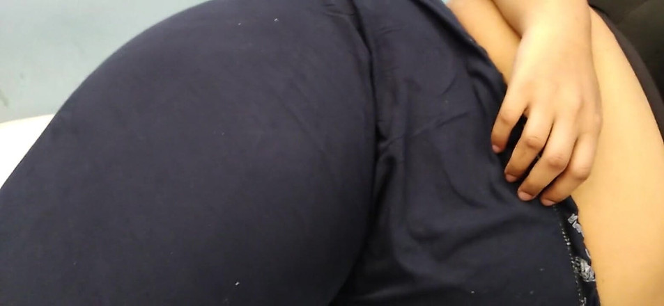 Aria Mia: Спільна кімната з моєю збудженою зведеною сестрою дезі