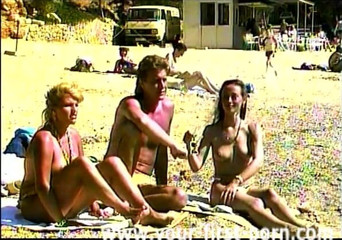 GERMAN PORN CLASSICS: Giorni di sesso intorno alla fica HERZOG video