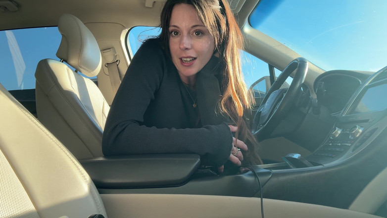 Nadia Foxx: Público joi