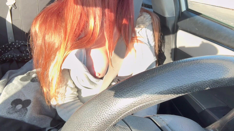 Artemisia Love: Italská velká prsa MILF Artemisia Love ukazuje její velká nadržená...