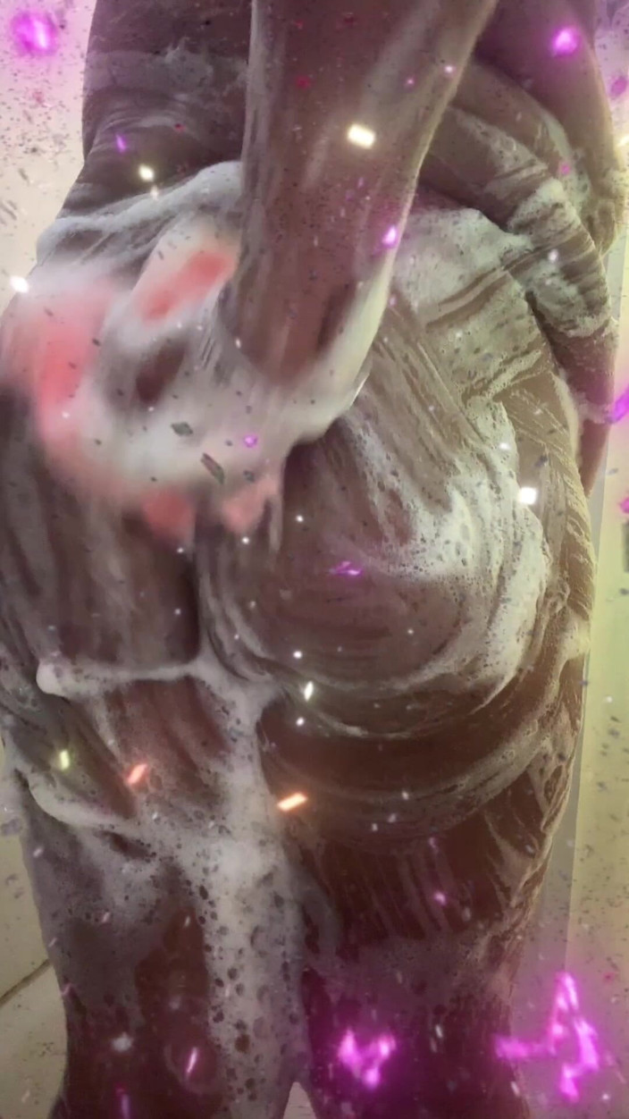 Taintedplayroom: Хочу допомогти мені мити