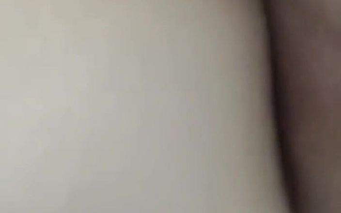 Apolo Fitness: エッチなお尻をマッサージしながら、ペニスをマンコの奥まで突き刺す