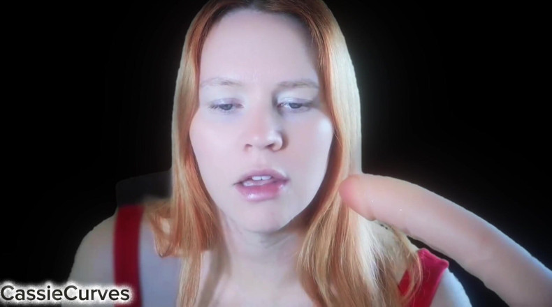 Cassie Curves: Die lippen deiner ehefrau