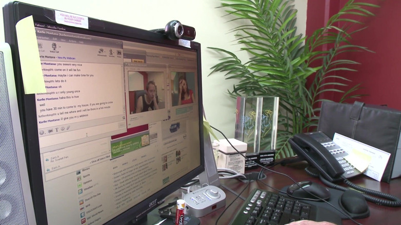 Get Your Fix: Webcam girl came over for the real thing