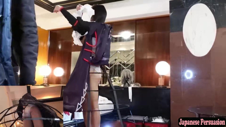 Asian happy ending: 순수한 이미지를 가진 코스플레이어는 비밀의 면을 드러내며, 이벤트 후 분위기는 친밀한 비밀 만남으로 바뀝니다.