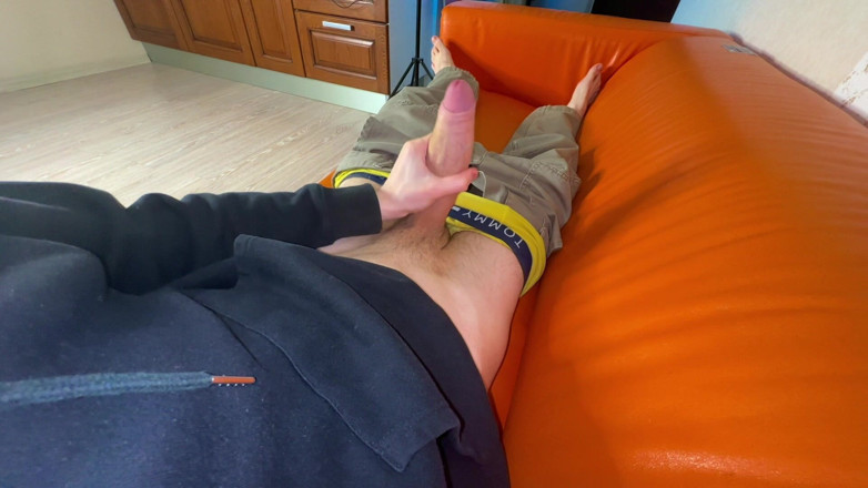 Morflot24: Roommate Is in the Shower so I Have 5 Minutes to...
