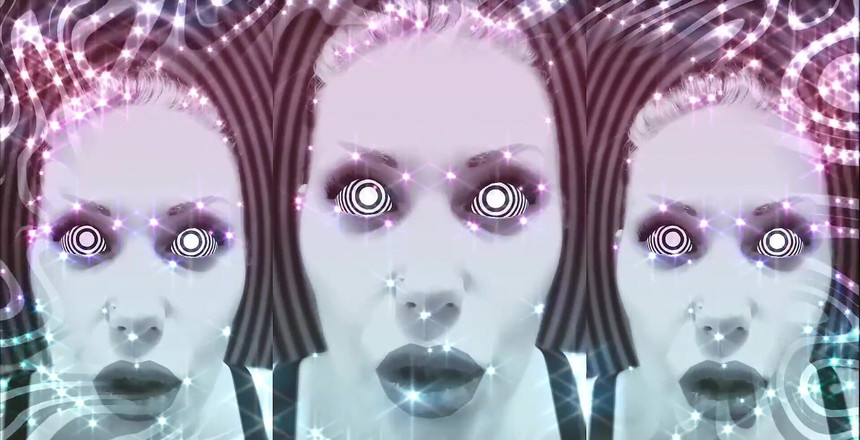 Goddess Misha Goldy: Ik gebruik een speciaal programma om alle informatie over u...